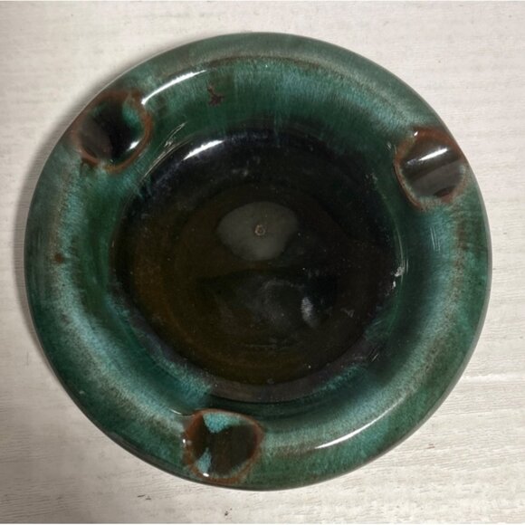 Blue Mountain Pottery Ashtray 3.75" Round Green Drip Glaze 3 Rests Vtg Canada - Picture 2 of 5
